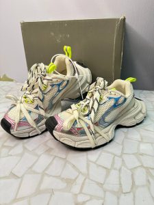 کتانی بالنسیاگا زنانه Balenciaga 3XL سفید طوسی