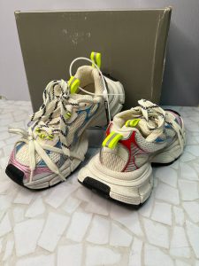 کتانی بالنسیاگا زنانه Balenciaga 3XL سفید طوسی