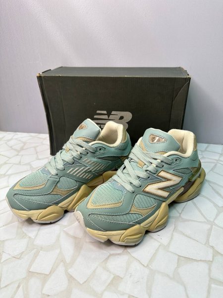 کتانی نیوبالانس 9060 آبی فیروزه‌ای