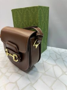 کیف دوشی زنانه گوچی Gucci قهوه‌ای