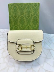 کیف دوشی زنانه گوچی Gucci شیری