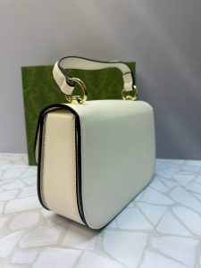 کیف دوشی زنانه گوچی Gucci صندوقی