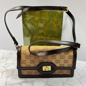 کیف دوشی زنانه گوچی مدل منوگرا