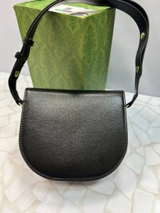 کیف دوشی زنانه گوچی مدل GG Supreme مشکی