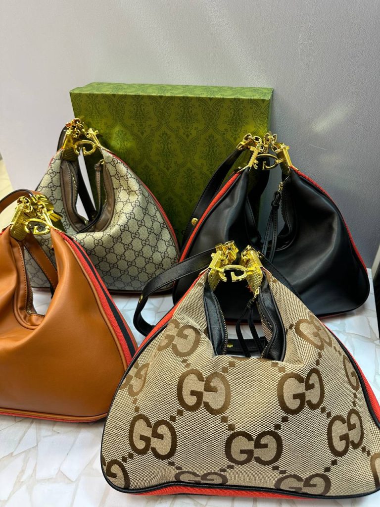 کیف دوشی بزرگ زنانه گوچی Gucci بند قابل تنظیم و جداشونده