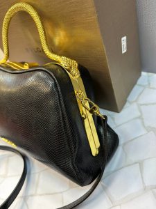 کیف مجلسی بولگاری زنانه با طراحی پوست ماری و دسته طلایی مدل مار