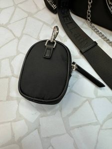 کیف دوشی دیزل زنانه با طراحی کلاسیک و بند زنجیری استیل