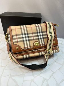 کیف دوشی زنانه باربری Burberry