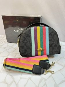 کیف دستی زنانه برند کوچ طرح پرچمی