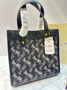 کیف دستی زنانه چرمی کوچ COACH مدل جدید ۲۰۲۵