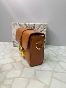 مینی بگ دیور زنانه دستی و دوشی با طراحی لوکس