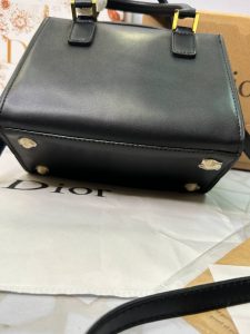 کیف صندوقی دیوور زنانه