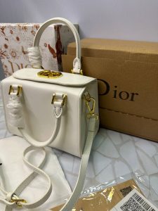 کیف صندوقی دیوور زنانه