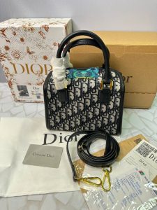 کیف صندوقی دیوور زنانه