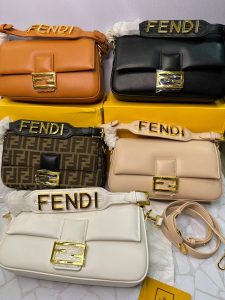 کیف مجلسی فندی زنانه مدل بند طلایی – چرم لوکس با طراحی مدرن و قفل مگنتی