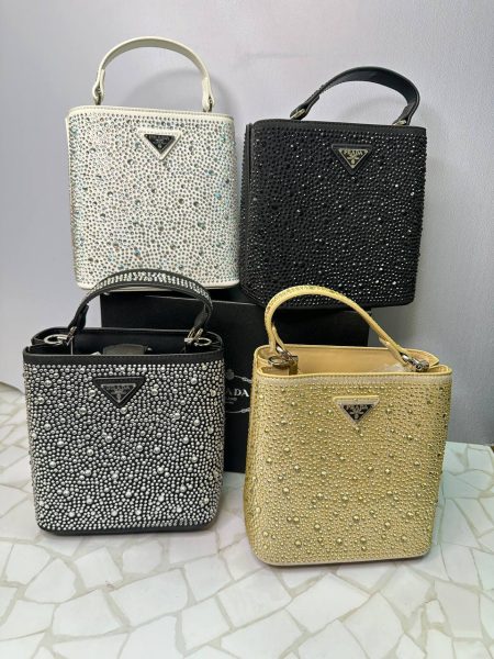 کیف دستی پرادا نگین‌دار مجلسی زنانه | مدل دوشی و دستی شیک ۴ رنگ