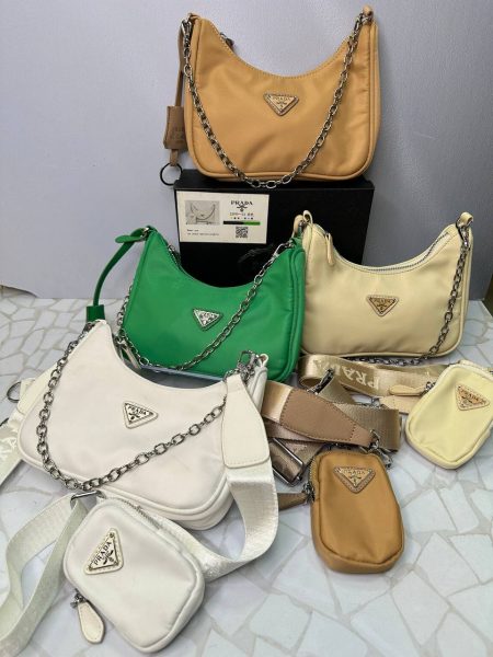 کیف دوشی پرادا زنانه مدل زنجیری دو تکه | طراحی اسپرت و سبک روزمره