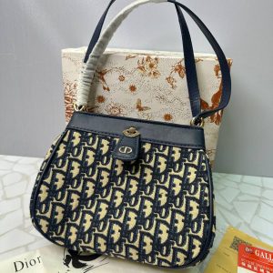 کیف دوشی دیوور منوگرام آبی زنانه