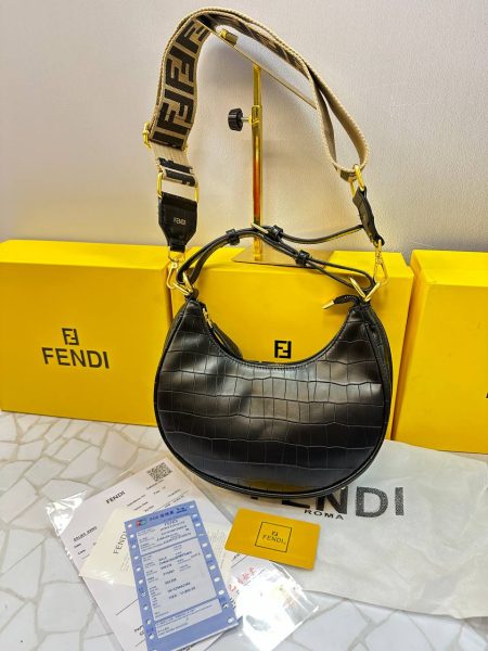 کیف دوشی فندی زنانه