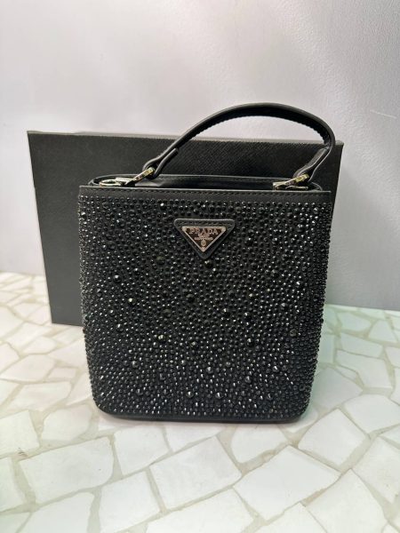 کیف دستی پرادا نگین‌دار مجلسی زنانه | مدل دوشی و دستی شیک ۴ رنگ