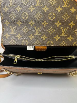 کیف دوشی لویی ویتون قهوه‌ای عسلی مدل کلاسیک زنانه در دو سایز