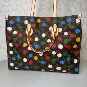 ساک دستی و دوشی لویی ویتون خال‌خالی