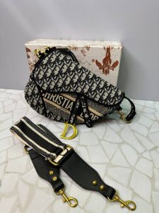 کیف دیور تفنگی منوگرام زنانه