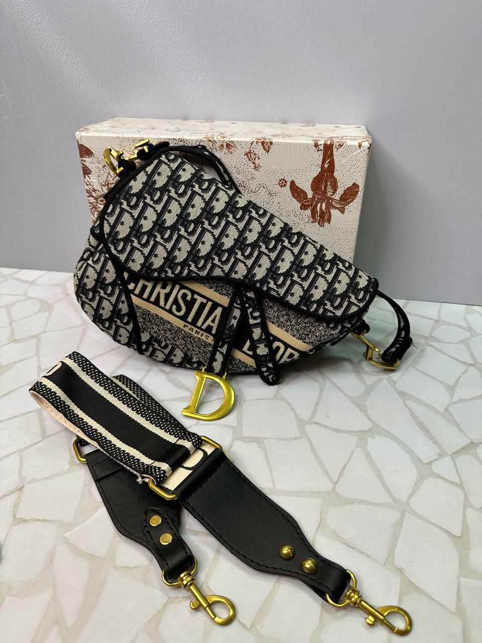 کیف دیور تفنگی منوگرام زنانه