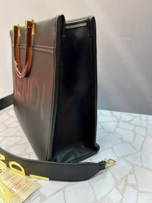 کیف دستی فندی زنانه مدل کلاسیک دوشی و دستی – چرم لوکس با طراحی مدرن