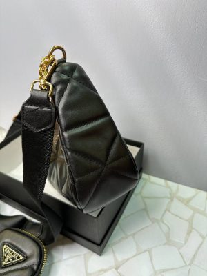 کیف دوشی پرادا زنانه مدل زنجیری دو‌تکه | طراحی اسپرت و لوکس برند PRADA