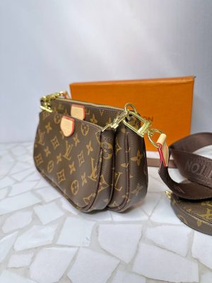 کیف سه‌تیکه لویی ویلتون زنانه مدل دوشی لوکس با بند قابل‌تنظیم