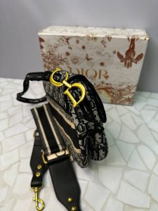 کیف دیور تفنگی منوگرام زنانه