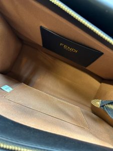 کیف دستی فندی زنانه مدل کلاسیک دوشی و دستی – چرم لوکس با طراحی مدرن