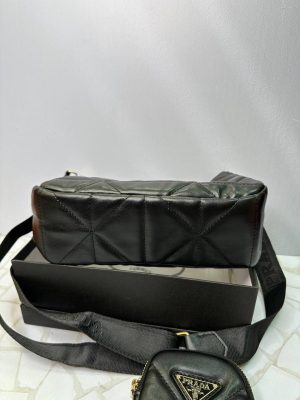 کیف دوشی پرادا زنانه مدل زنجیری دو‌تکه | طراحی اسپرت و لوکس برند PRADA