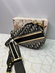 کیف دیور تفنگی منوگرام زنانه