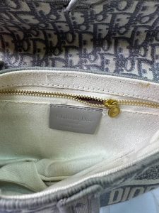 کیف دیور تفنگی منوگرام زنانه