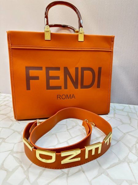 کیف دستی فندی زنانه مدل کلاسیک دوشی و دستی – چرم لوکس با طراحی مدرن