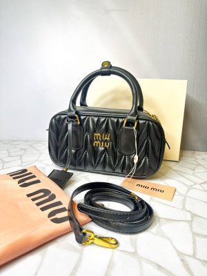 کیف دستی و دوشی میومیو مشکی