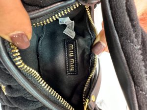 کیف دستی و دوشی میومیو مشکی