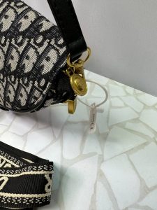 کیف دیور مدل تفنگی منوگرام مشکی