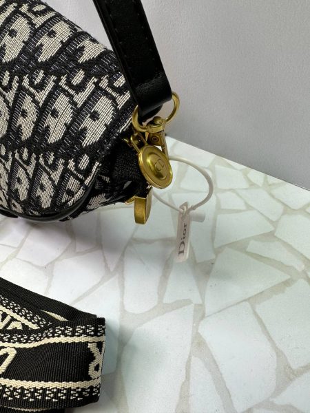 کیف دیور مدل تفنگی منوگرام مشکی