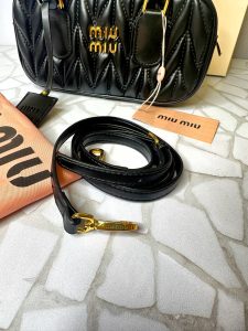 کیف دستی و دوشی میومیو مشکی