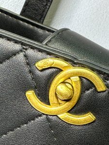 کیف دستی زنانه مشکی سایز بزرگ سه‌تکه با یراق طلایی