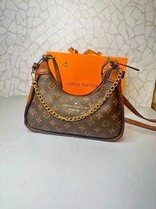 کیف قایقی لویی ویتون