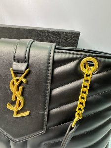 کیف دستی ایو سن لورن زنانه کلاسیک با بند زنجیری طلایی