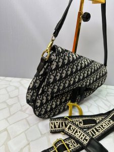 کیف دیور مدل تفنگی منوگرام مشکی