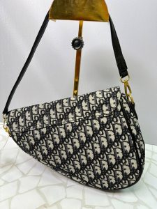 کیف دیور مدل تفنگی منوگرام مشکی