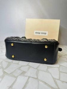 کیف دستی و دوشی میومیو مشکی