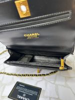 کیف مینی شنل مشکی زنجیردار