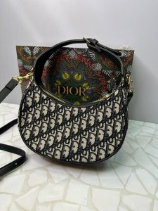 کیف دیور مدل ماه منوگرام مشکی